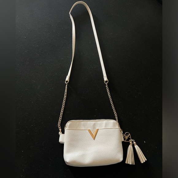 Small cream purse with gold chain tassels - Picture 2 of 4